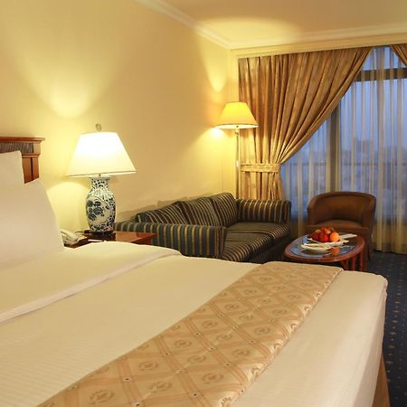 Regency Palace Аман Стая снимка A room at the hotel