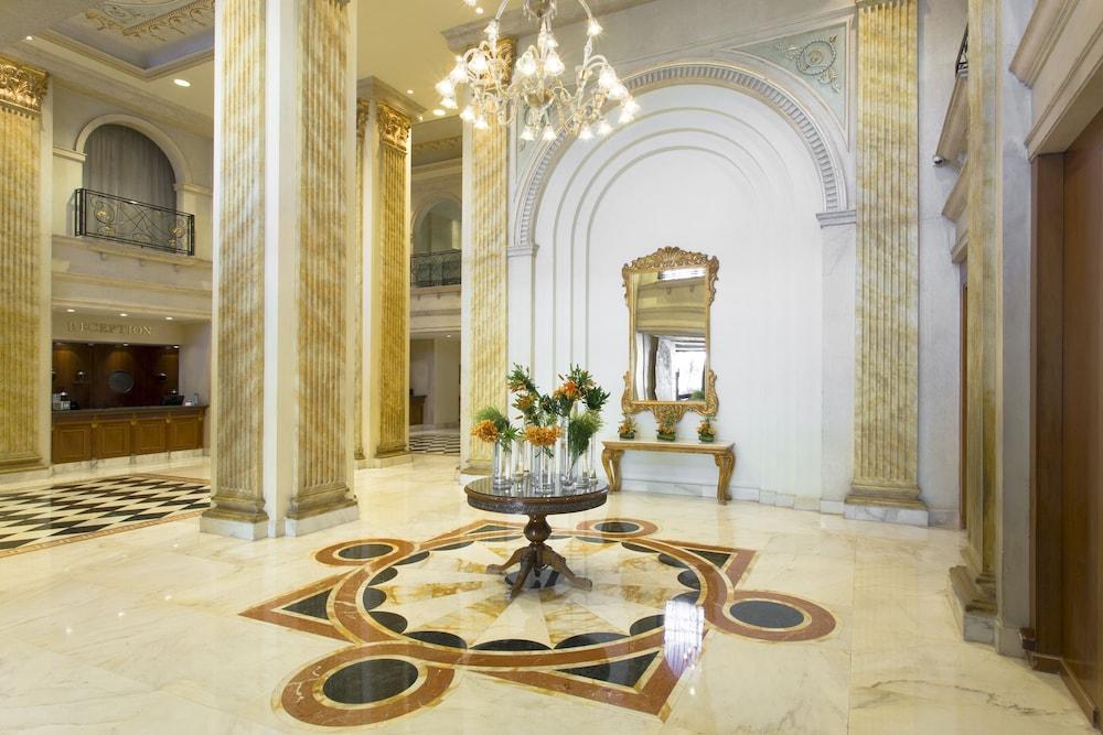 Regency Palace Аман Екстериор снимка Lobby