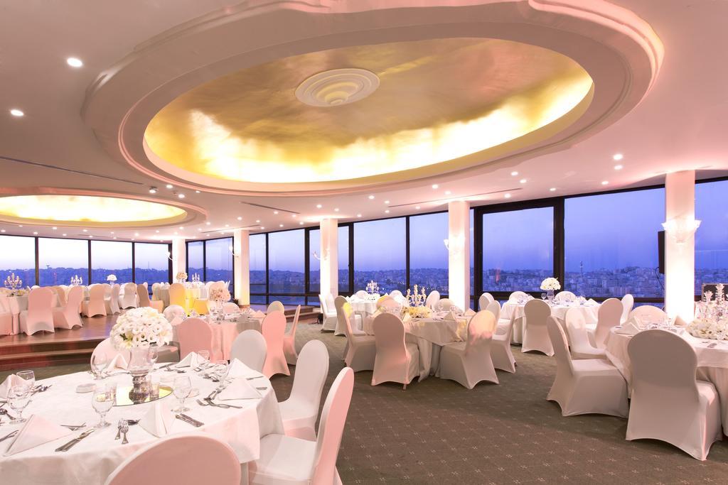 Regency Palace Аман Екстериор снимка The Sky Bar